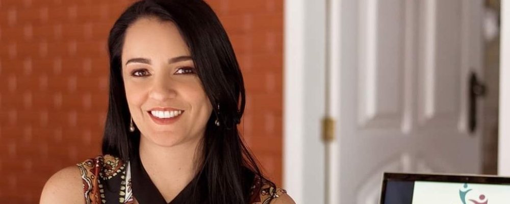NUTRIÇÃO ESCOLAR COM CUIDADO E PROPÓSITO: conheça Cintia Becker, nutricionista do Horário Integral NUTRIÇÃO ESCOLAR COM CUIDADO E PROPÓSITO: conheça Cintia Becker, nutricionista do Horário Integral
