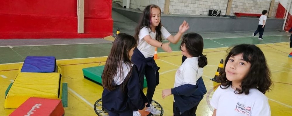 DESMISTIFICANDO A "AULA LIVRE" NAS AULAS DE EDUCAÇÃO FÍSICA