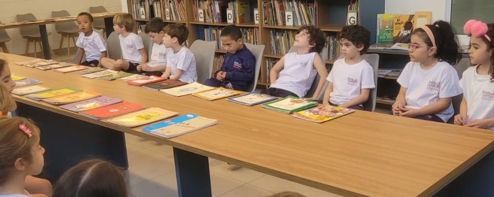 VISITA À BIBLIOTECA! 1º ANO VISITA À BIBLIOTECA! 1º ANO