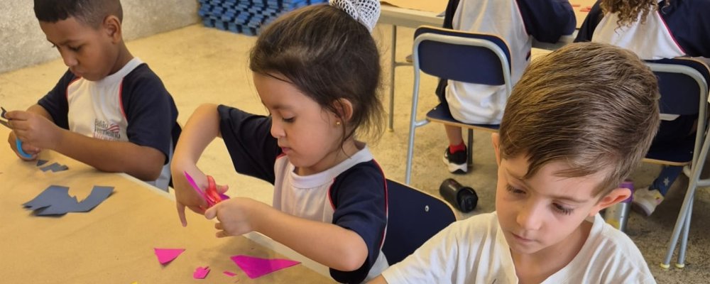 CRIANDO COM FORMAS: UM MUNDO DE POSSIBILIDADES